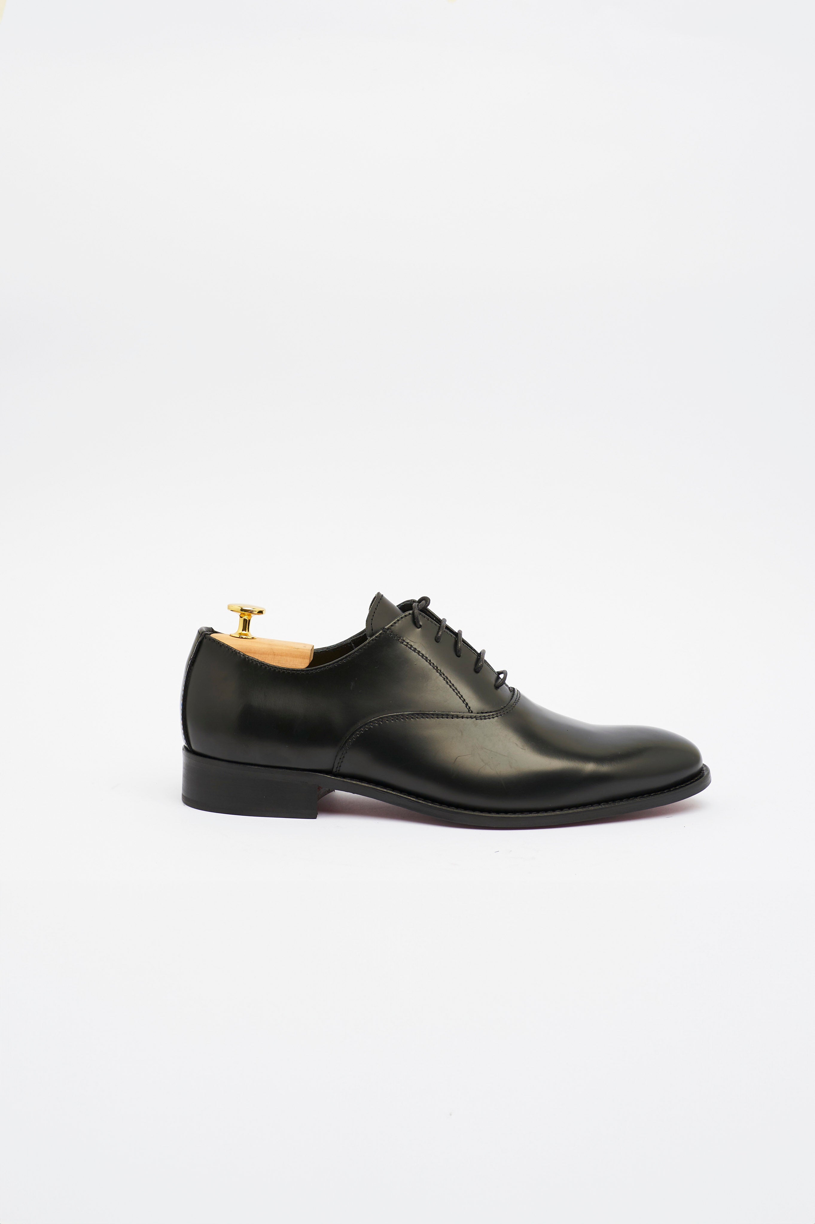 Derby Stringata in Pelle Nera