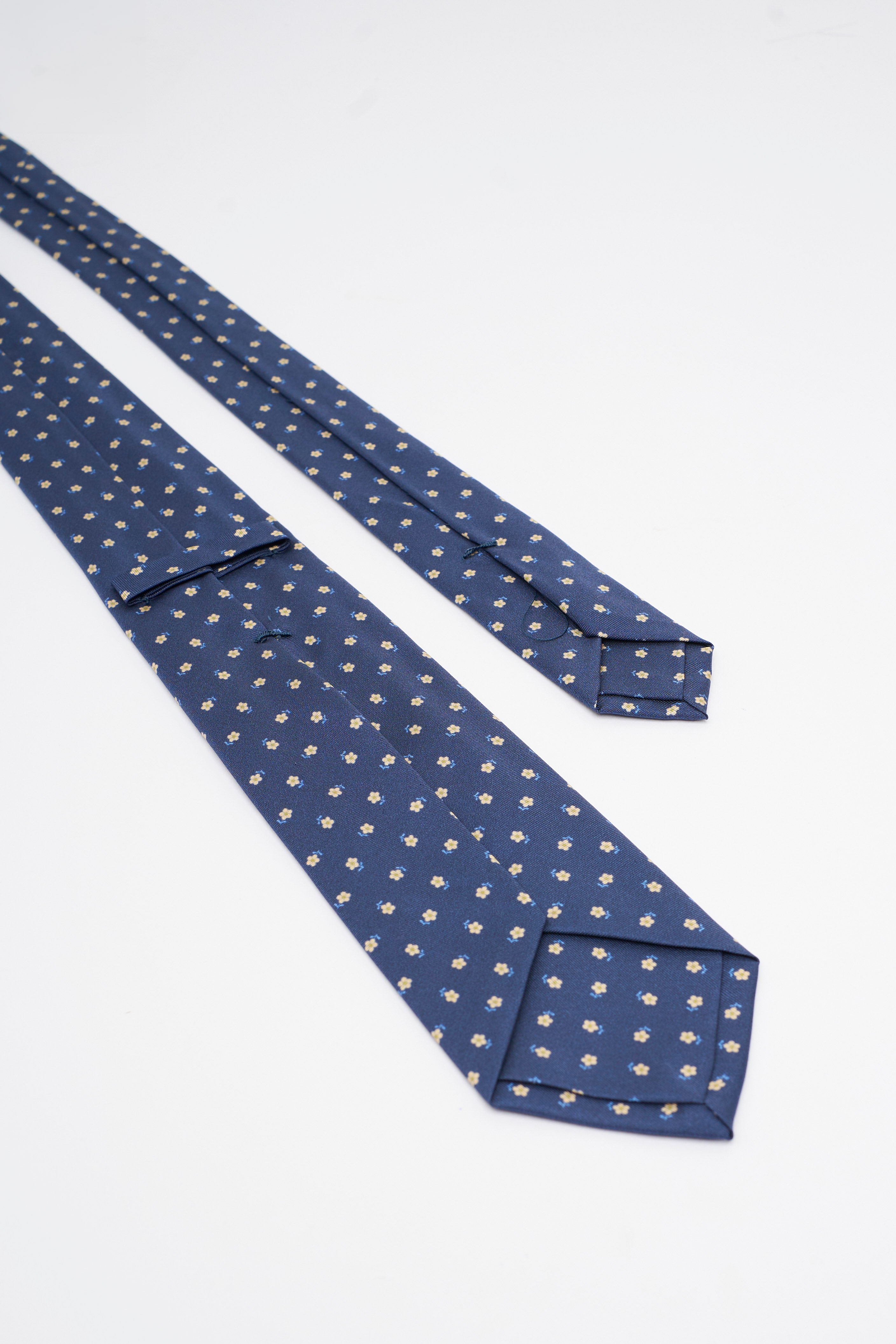 Cravatta in Seta Blu con Fiorellini Rosa