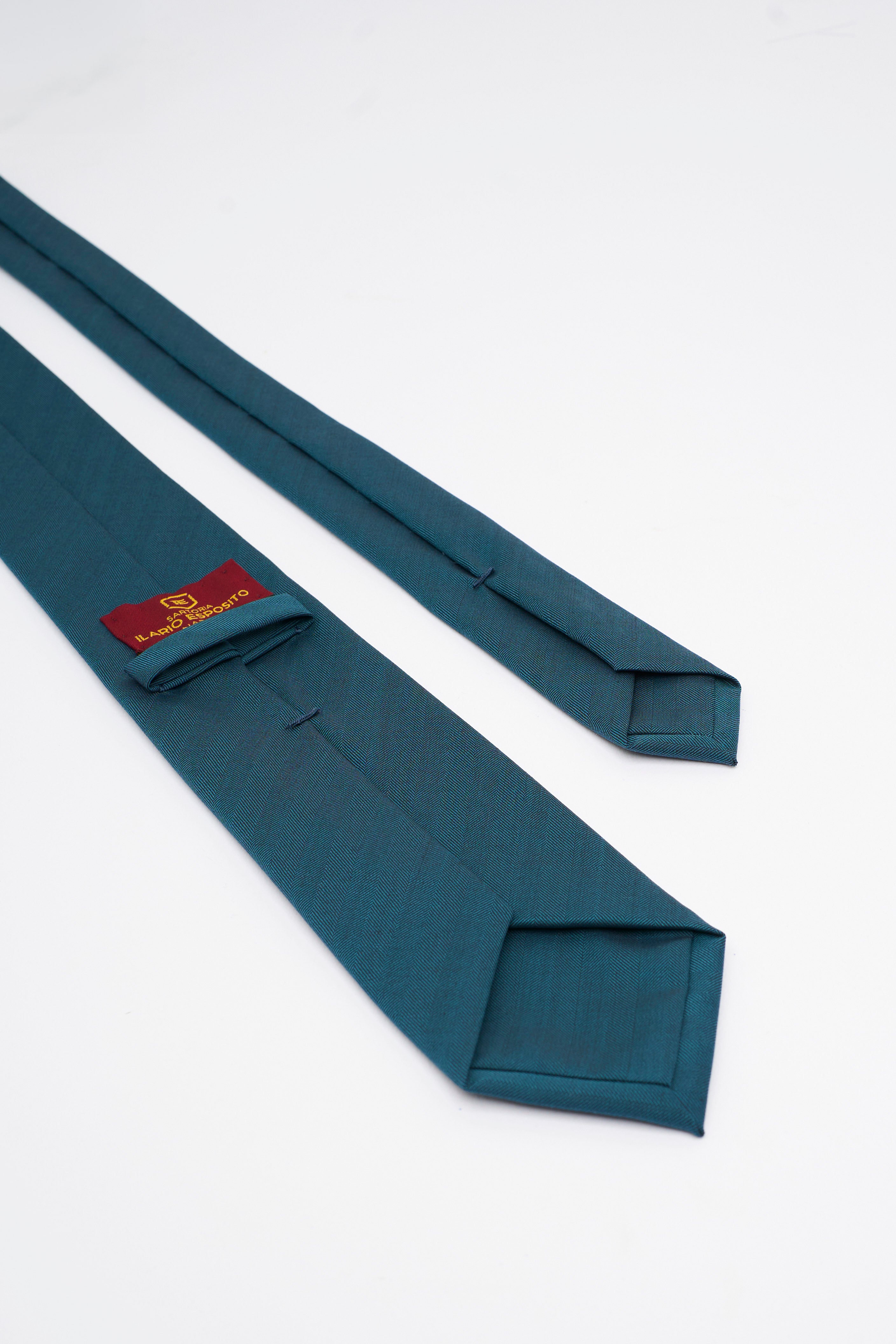 Cravatta in Seta Color Petrolio con Motivo