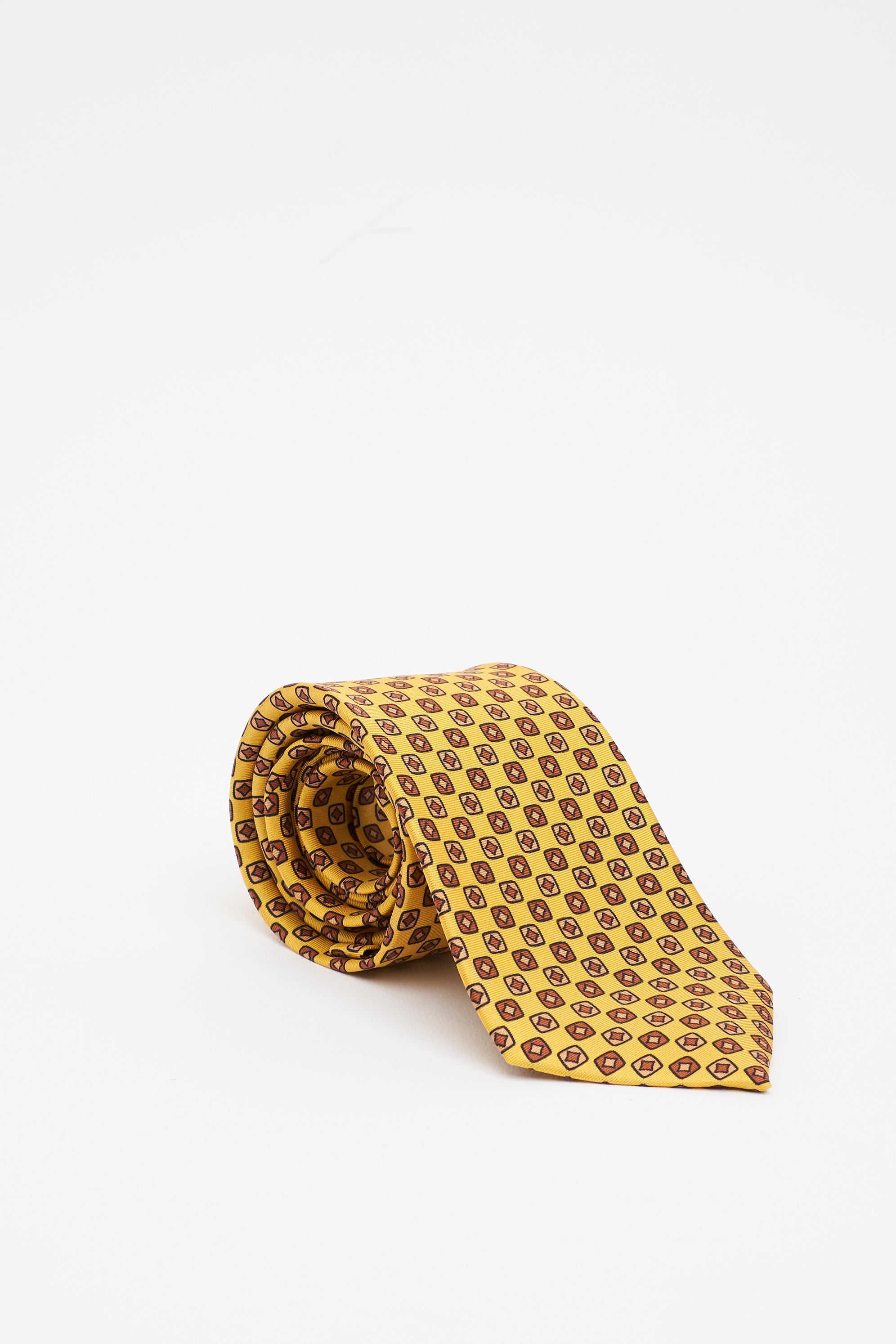 Cravatta in Seta Gialla con Motivo Geometrico