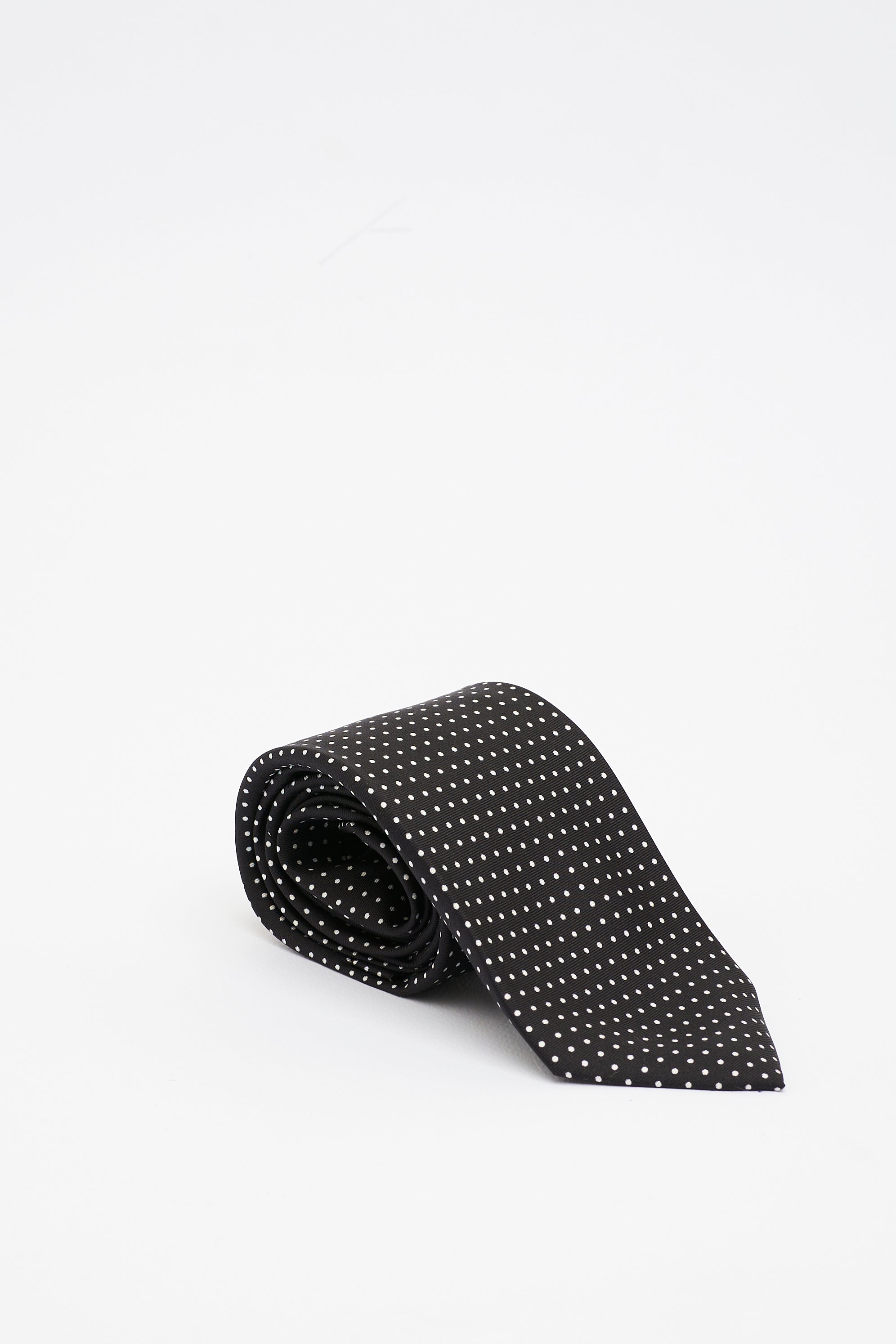 Cravatta in Seta Nera a Pois Bianche